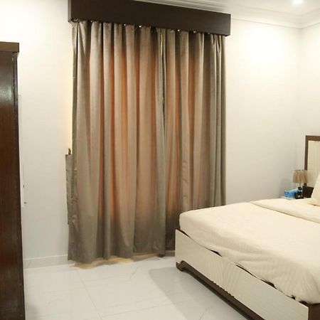 קראצ'י Al Rasheed Apartments Second Floor Apartment מראה חיצוני תמונה